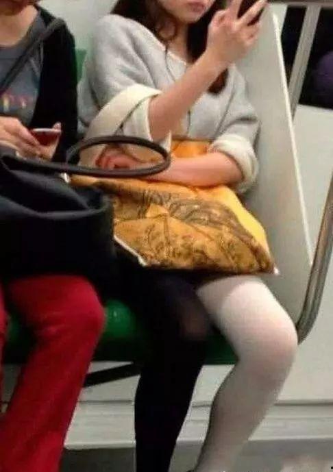 丝袜无内无圣视频,揭秘神秘视频背后的故事